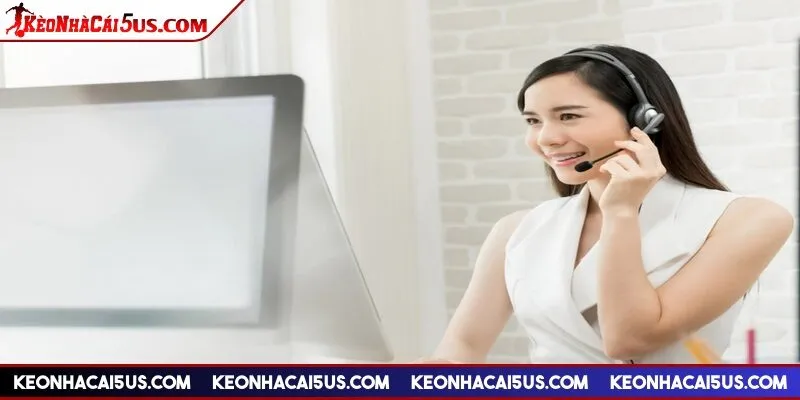 Khách hàng thoải mái chọn kênh hỗ trợ để kết nối với HO88